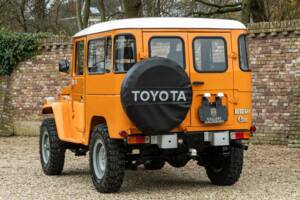 Image 23/50 of Toyota Land Cruiser FJ 40 (1980)