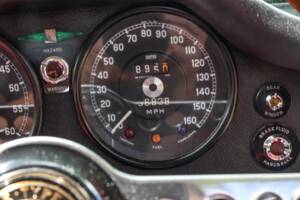 Imagen 9/30 de Jaguar E-Type (2+2) (1970)