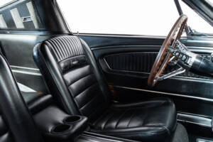 Image 22/31 de Ford Mustang GT (1966)