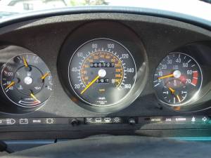 Image 15/35 de Mercedes-Benz 560 SL (1987)