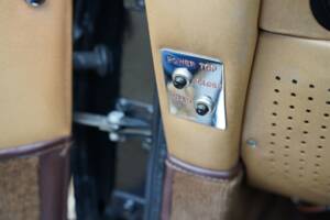 Image 20/50 of Aston Martin V8 Volante (1982)