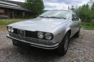 Bild 5/8 von Alfa Romeo Alfetta GT 1.6 (1979)