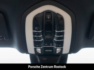Obraz 9/33 pojazdu Porsche Macan S (2023)
