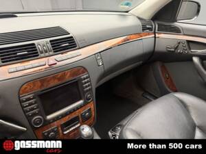 Bild 14/15 von Mercedes-Benz S 500 (2003)