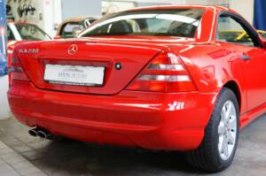 Image 14/41 of Mercedes-Benz SLK 230 Kompressor (1998)