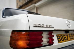 Image 36/50 of Mercedes-Benz 500 SEL (1984)