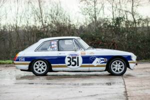Image 5/42 of MG MGB GT (1972)
