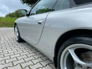 Bild 10/20 von Porsche 911 Carrera (2004)