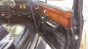 Image 16/24 of Cadillac Fleetwood 60 Special (1947)