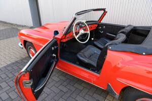 Image 12/53 de Mercedes-Benz 190 SL (1962)