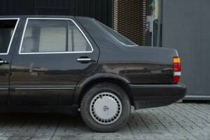 Imagen 10/40 de Lancia Thema 6V (1985)