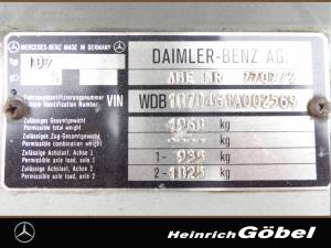 Image 17/25 of Mercedes-Benz 500 SL (1984)
