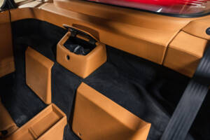 Afbeelding 30/46 van Ferrari F 355 Berlinetta (1997)