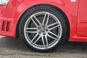 Image 41/50 of Audi RS4 (2006)