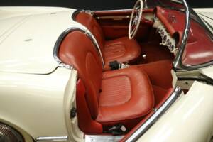 Image 44/50 of Chevrolet Corvette (1954)