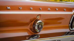 Image 14/81 of Ford Mustang 289 (1967)