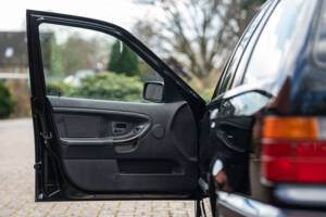 Immagine 20/44 di BMW 328i Touring (1997)