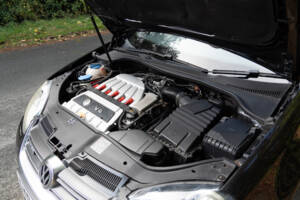 Imagen 13/18 de Volkswagen Golf V 3.2 R32 (2006)