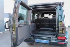 Image 24/32 of Mercedes-Benz G 500 (LWB) (2023)