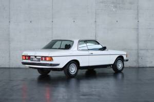 Image 4/36 of Mercedes-Benz 280 CE (1979)