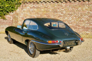 Bild 2/50 von Jaguar E-Type 4.2 (1966)