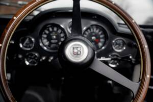 Image 60/79 of Aston Martin DB 6 (1968)