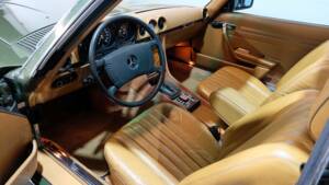 Bild 5/29 von Mercedes-Benz 500 SLC (1980)