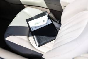 Image 30/36 of Jaguar XK8 4.0 (2001)