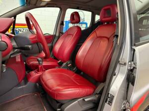 Image 8/21 of Mercedes-Benz A 160 "F1 Häkkinen Edition" (1998)