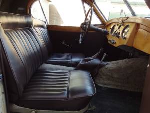 Immagine 38/82 di Jaguar XK 120 FHC (1953)
