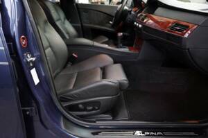 Image 18/45 of ALPINA B5 (2005)