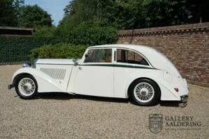 Bild 35/50 von Bentley 3 1/2 Liter Park Ward FHC (1933)