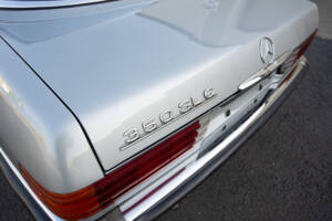 Image 32/39 of Mercedes-Benz 350 SLC (1972)