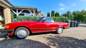 Image 2/13 of Mercedes-Benz 560 SL (1989)