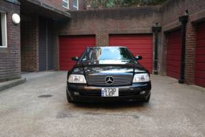 Image 19/100 of Mercedes-Benz SL 600 (1998)