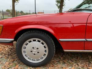 Image 36/177 de Mercedes-Benz 350 SL (1974)