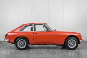 Bild 12/50 von MG MGB GT (1975)