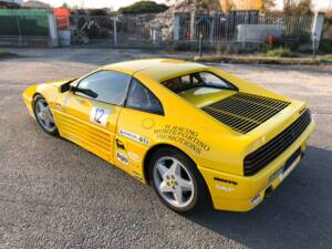Bild 24/26 von Ferrari 348 TS (1992)