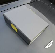 Image 42/50 of Aston Martin DB 7 Volante (1997)