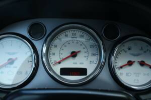 Afbeelding 11/50 van Aston Martin V12 Vanquish (2003)