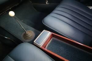 Bild 26/45 von Mercedes-Benz 280 SL (1968)