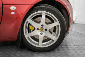 Image 40/50 of Lotus Elise (2003)