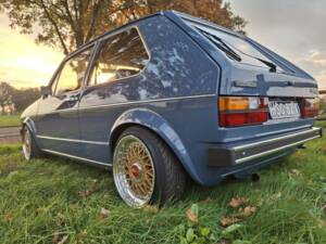 Image 2/36 de Volkswagen Golf I 1.6 GLS (1981)