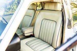 Immagine 32/38 di Rolls-Royce Silver Spirit (1983)