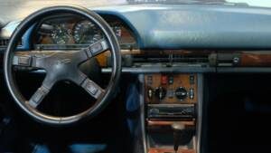 Image 5/29 of Mercedes-Benz 500 SEC (1985)