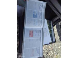Image 33/44 of Volvo V 70 2.0 T5 (2012)