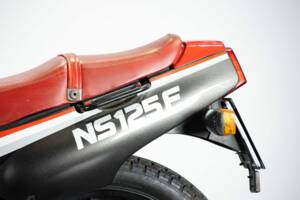 Image 19/50 of Honda NS 125F (1985)