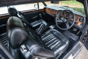 Image 2/10 of Bentley Corniche I (1978)
