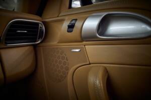 Bild 37/78 von Porsche 911 Carrera 4S (2006)