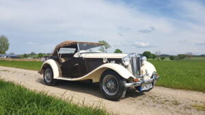 Image 5/52 of MG TD (1953)